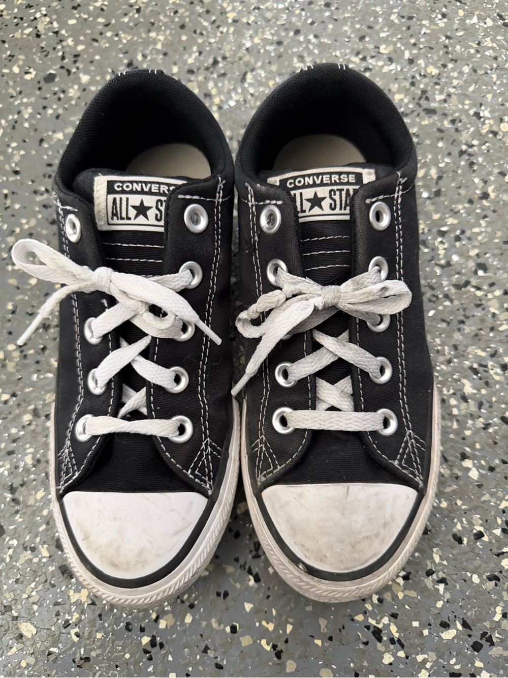 Converse Chuck Taylor black white shoes size 2 youth kids unisex